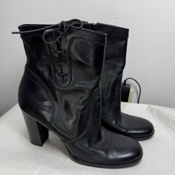 Classy Nine West Black Bredeo Ankle Boots sz 9 approx 4” heel Beautiful - Picture 12 of 13